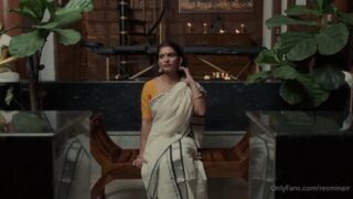 Viral Onlyfans @resminair – Resmi R Nair A Relax Massage Video
